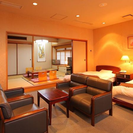 Kasugai View Hotel Fuefuki Exterior photo