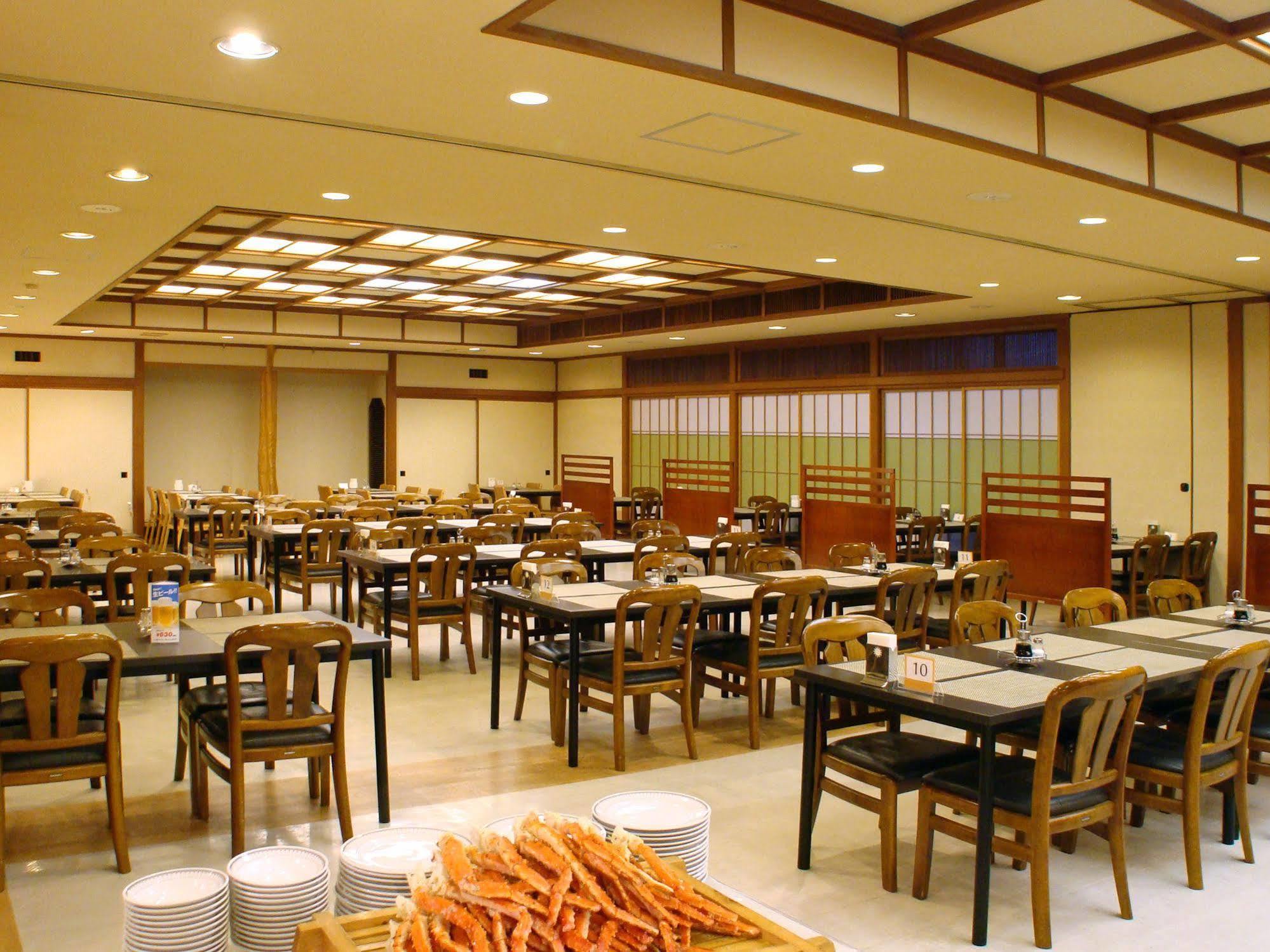 Kasugai View Hotel Fuefuki Exterior photo